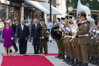 Visite d'État au Luxembourg du président de la République portugaise, Marcelo Rebelo de Sousa du 23 au 25 mai 2017, Honneurs militaires - LL.AA.RR. le Grand-Duc et la Grande-Duchesse et le président de la République portugaise