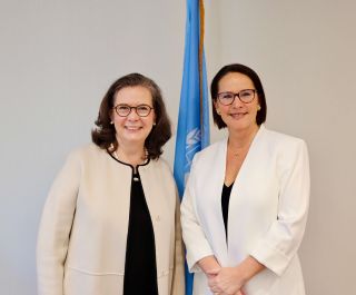 Kirsi Madi, directrice exécutive adjointe d'ONU Femmes ; Yuriko Backes, ministre de l’Égalité des genres et de la Diversité