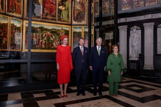 LL.MM. le roi et la reine des Belges et LL.AA.RR. le Grand-Duc et la Grande-Duchesse 