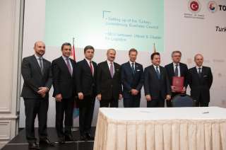Séminaire économique et financier 'Business Forum Turkey-Luxembourg' - Signature d'accords commerciaux (mise en place du Conseil économique Luxembourg-Turquie, 'memorandum of understanding' entre 'Utikad' et 'Cluster for Logistics')
