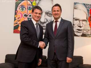 Visite de travail au Luxembourg du Premier ministre de la République française (11.04.2016), (de g. à dr.) Manuel Valls, Xavier Bettel