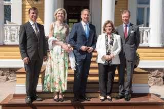 Gumböle Manor - Accueil de LL.AA.RR. le Grand-Duc et la Grande-Duchesse par le maire d'Espoo, Jukka Mäkelä et son épouse, Saijaliisa Mäkelä