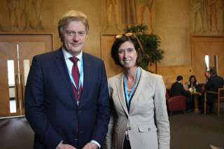 Échange de la ministre avec le Secrétaire d Etat néerlandais Martin Van Rijn lors de la Session ministérielle portant sur la démence