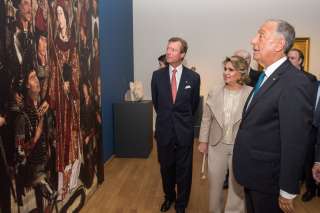 MNHA - Visite guidée de l’exposition "Portugal - Drawing the World" - (de g. à dr.) S.A.R. le Grand-Duc ; S.A.R. la Grande-Duchesse ; Marcelo Rebelo de Sousa, président de la République portugaise