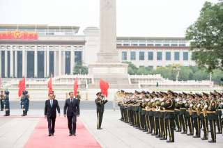 (de g. à dr.) Li Keqiang, Premier ministre de la re´publique populaire de Chine; Xavier Bettel, Premier ministre, ministre d'État