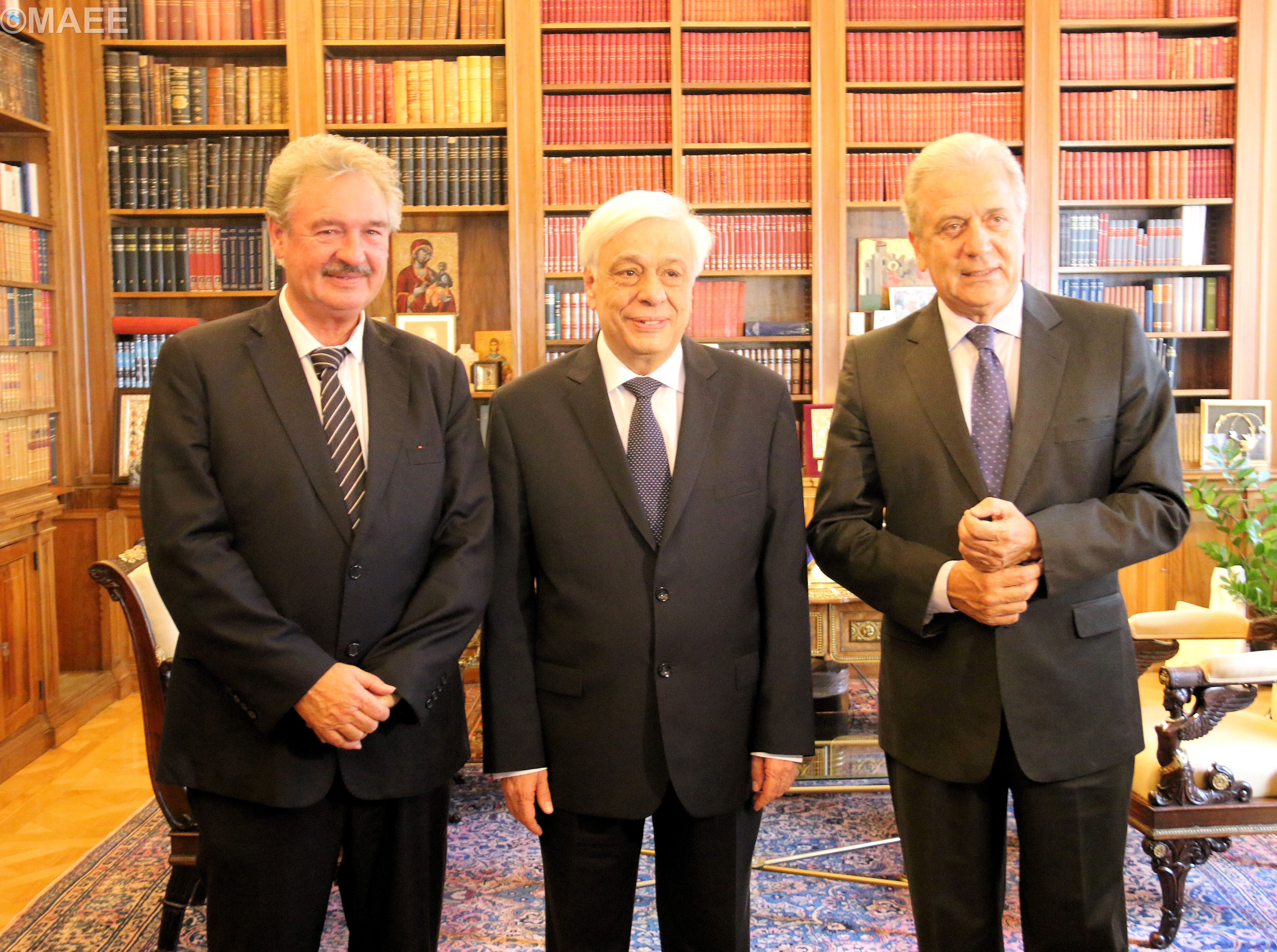 Jean Asselborn avec le Président de la République hellénique et le Commissaire Avramopoulos, (de g. à dr.) Jean Asselborn, Prokopis Pavlopoulos, Dimitris Avramopoulos
