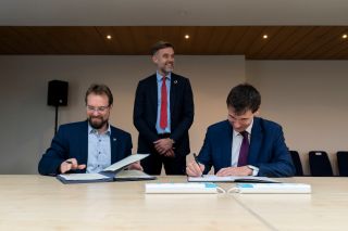 Signature d’un nouvel accord-cadre entre l’Agence spatiale luxembourgeoise (LSA) et le Centre national d’études spatiales (CNES) en présence de Franz Fayot