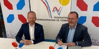 Georges Engel avec Claude Lamberty de la Fédération luxembourgeoise de tennis 