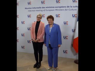 (de g. à dr.) Sam Tanson, ministre de la Culture ; Roselyne Bachelot-Narquin, ministre de la Culture de la République française
