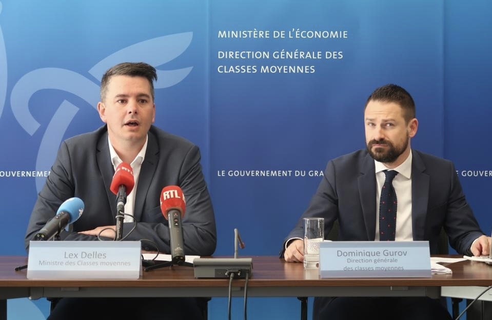 (from left to right) Lex Delles, Minister for the Middle Classes;  Dominique Gurov, Legal Department of the General Directorate for the Middle Classes