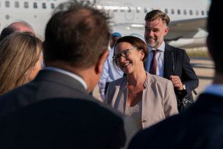 Ankunft der Minister Yuriko Backes und Franz Fayot in Lissabon