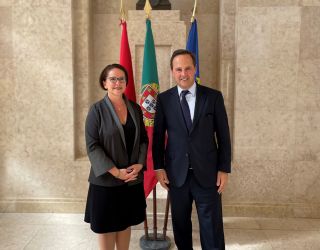 11.05. - (v.l.n.r.) Yuriko Backes, Ministerin der Finanzen; Fernando Medina, Minister der Finanzen Portugals