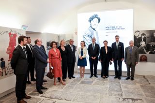 Visite guidée vun der Expo "Portugal et Luxembourg – pays d'espoir en temps de détresse" - Diskussioun mat de Gäscht