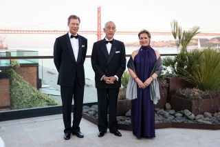 12.05. - Dinner reception hosted by Luxembourg - Official photo - (l. to r.) HRH the Grand Duke; Marcelo Rebelo de Sousa, President of the Portuguese Republic; HRH the Grand Duchess