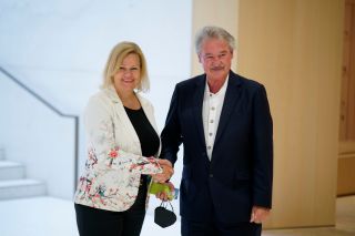 Jean Asselborn mit Nancy Faeser, Ministerin des Innern und für Heimat der Bundesrepublik Deutschland