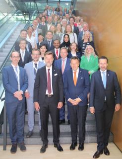 Les membres du "Donor Support Group" du CICR lors de la réunion annuelle à Luxembourg - photo de groupe