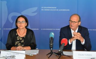 (de g. à dr.) Yuriko Backes, ministre des Finances ; Claude Turmes, ministre de l’Aménagement du territoire
