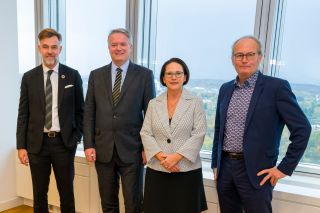 (fr. l. to r.) Franz Fayot, Minister for Development Cooperation and Humanitarian Affairs, Minister of the Economy ; Mathias Cormann, Secretary-General of the OECD ; Yuriko Backes, Minister of Finance ; Claude Turmes, Minister for Energy, Minister for Spatial Planning