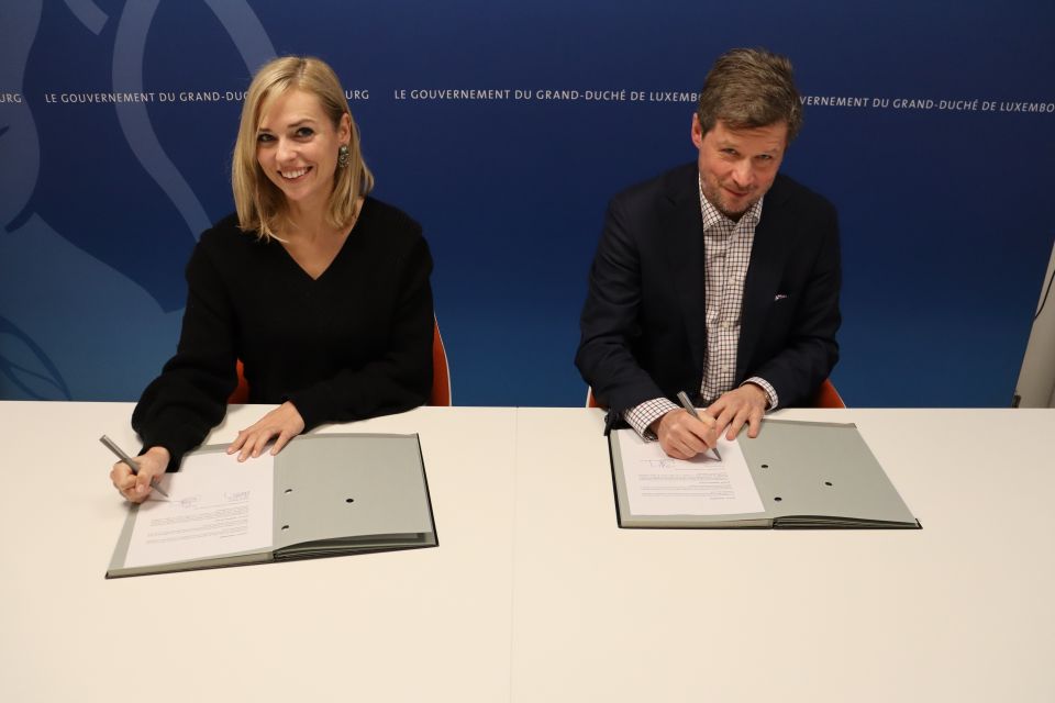 (fr. l. to r.) Taina Bofferding, Minister of Equality between Women and Men; Marc Schiltz, secretary general of the Fonds national de la recherche (FNR)