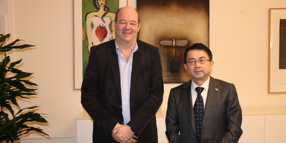 (de g. à dr.) Claude Haagen, ministre de l'Agriculture, de la Viticulture et du Développement rural ; S.E. Hua Ning, ambassadeur de la République populaire de Chine à Luxembourg