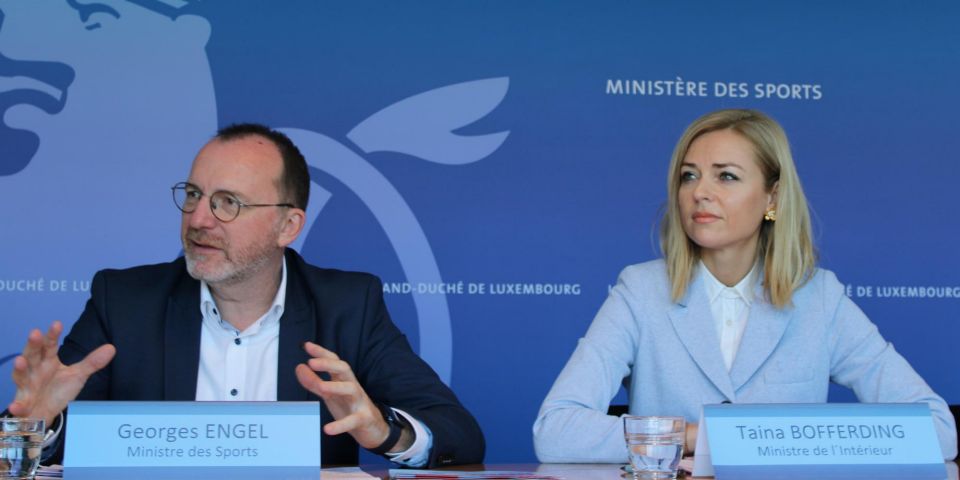 (v. l. n. r.) Georges Engel, Sportsminister ; Taina Bofferding, Inneministesch