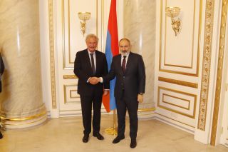 (de g. à dr.) Jean Asselborn, ministre des Affaires étrangères et européenes ; Nikol Pashinyan, Premier ministre de l’Arménie