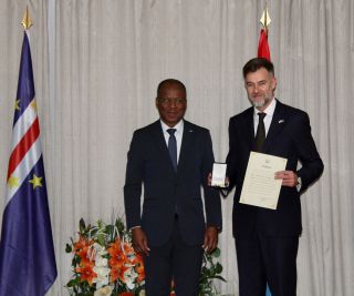 (de g. à dr.) Ulisses Correia e Silva, Premier ministre du Cabo Verde; Franz Fayot, ministre de la Coopération et de l'Action humanitaire