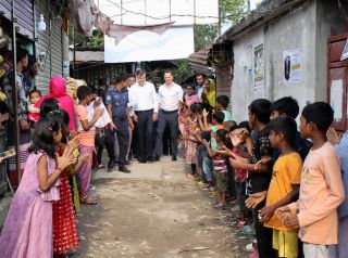 Franz Fayot en visite des projets de Caritas Luxembourg au Bangladesh