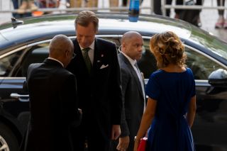Cercle Cité – Réception offerte par le président de la république de Cabo Verde et Débora Katisa Carvalho – Accueil de S.A.R. le Grand-Ducal par le couple présidentiel