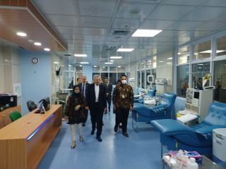 Visite à l'hôpital Dharmais Cancer Hospital