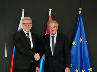 (de g. à dr.) Marko Štucin, secrétaire d’Etat des Affaires européennes de la Slovénie; Jean Asselborn, ministre des Affaires étrangères et européennes