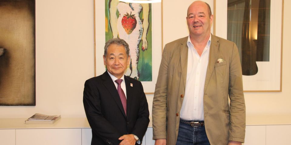(de g. à dr.) Tadahiro Matsubara, ambassadeur extraordinaire et plénipotentiaire du Japon ; Claude Haagen, ministre de l’Agriculture, de la Viticulture et du Développement rural