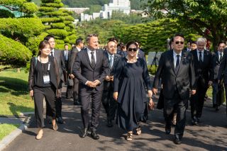(de g. à dr.) Xavier Bettel, Premier ministre, ministre d’État ; Cindy Kiro, gouverneur général de Nouvelle-Zélande ; Yoon Suk-Yeol, président de la république de Corée
