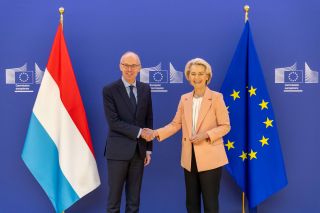 (de g. à dr.) Luc Frieden, Premier ministre ; Ursula von der Leyen, présidente de la Commission européenne
