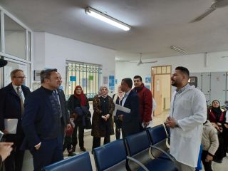 Xavier Bettel visits the Amari refugee camp