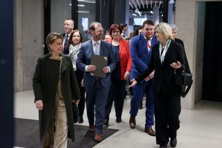 (left to right) HRH the Grand Duchess; n.c. (security); Stéphanie Obertin, Minister for Research and Higher Education; Jens Kreisel, Rector of the University of Luxembourg; Simone Asselborn-Bintz, Mayor of Sanem; Meris Sehovic, Alderman of Esch-sur-Alzette; Eva Pavlová, First Lady of the Czech Republic.