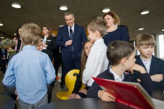 (au milieu) Claude Meisch, ministre de l’Éducation nationale, de l’Enfance et de la Jeunesse