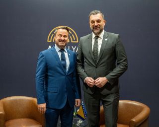 (fr. l. to r.) Xavier Bettel, Minister for Foreign Affairs and Foreign Trade and Minister for Cooperation and Humanitarian Affairs; Elmedin Konakovic, Minister for Foreign Affairs of Bosnia-Herzegovina.