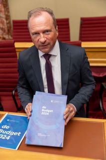 Gilles Roth, Finanzminister