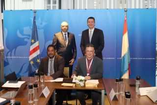 (l. to r.) Luc Frieden, Prime Minister; Rui Alberto Figueiredo Soares, Minister of Foreign Affairs, Cooperation and Regional Integration of the Republic of Cabo Verde