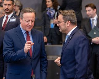 (fr. l. to r.) David Cameron, foreign secretary; Xavier Bettel, minister for Foreign Affairs and Foreign Trade, minister for Development Cooperation and Humanitarian Affairs