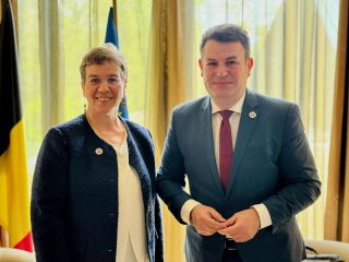 (fr. l. to r.) Martine Deprez, Minister for Health and Social Security; Hubertus Heil, German Federal Minister for Labour and Social Affairs