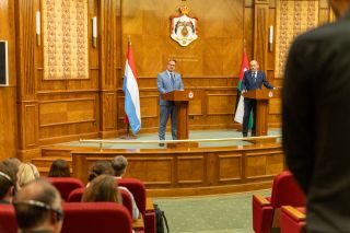 (de g. à dr.) Xavier Bettel, ministre des Affaires étrangères et du Commerce extérieur, ministre de la Coopération et de l'Action humanitaire; Ayman Safadi, Vice-Premier ministre, ministre des Affaires étrangères et des Expatriés