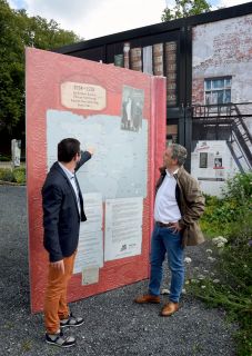 (de g. à dr.) Jeff Gangler, bourgmestre de la commune de Boulaide, président bureau exécutif du parc naturel Öewersauer ; Claude Meisch, ministre du Logement et de l’Aménagement du territoire