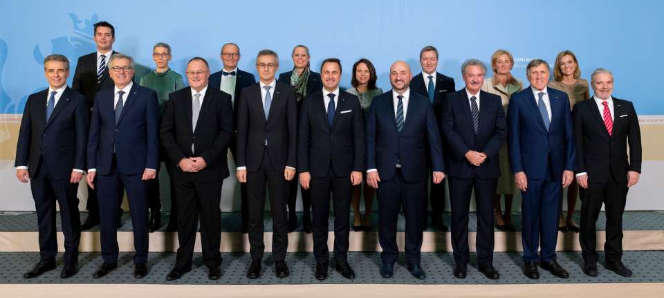 Photo de groupe officielle du nouveau gouvernement, le 5 décembre 2018
