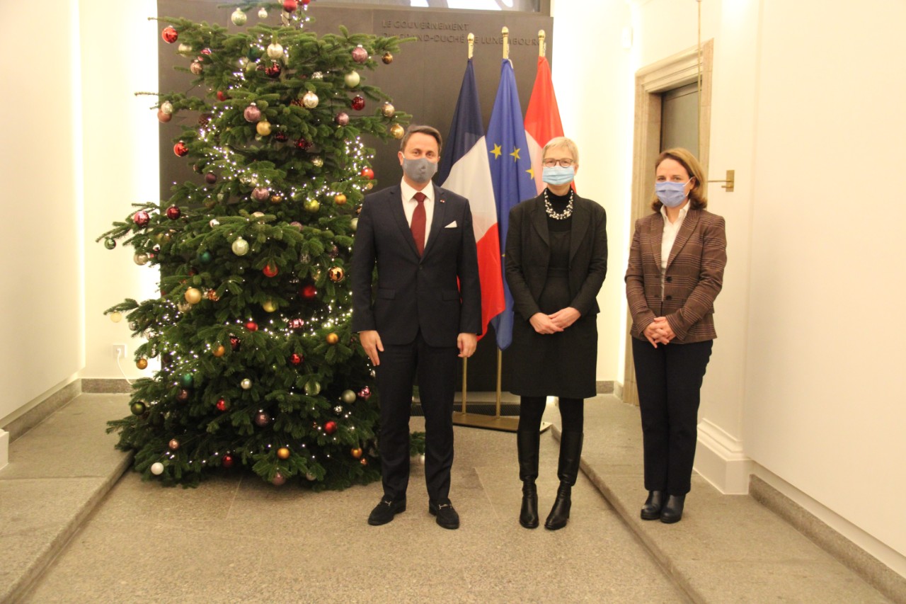 (de g. à dr.) Xavier Bettel, Premier ministre, ministre d’État ; Valérie Beausert-Leick, Présidente du Conseil départemental de Meurthe-et-Moselle; Corinne Cahen, Ministre à la Grande Région
