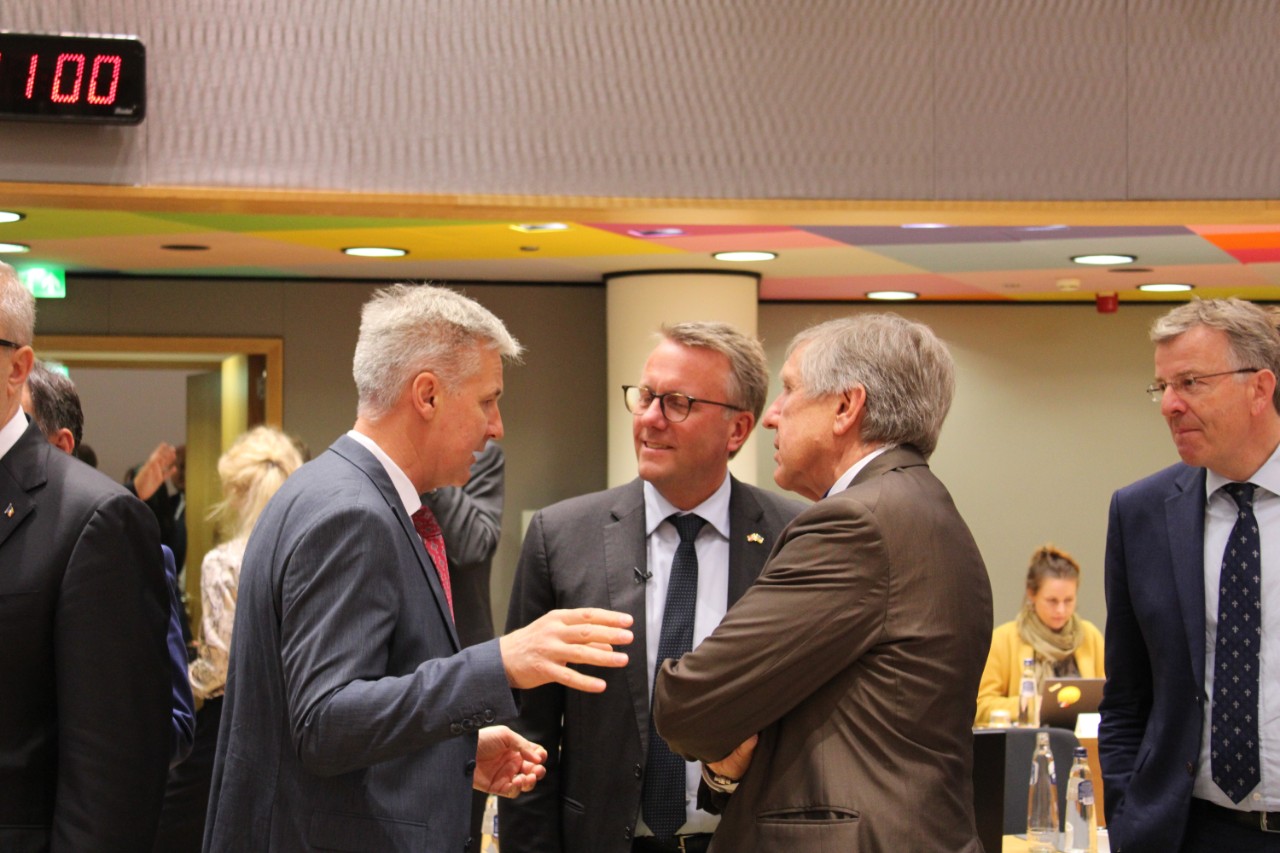(de g. à dr.) Artis Pabriks, Vice-Premier ministre, ministre de la Défense de la république de Lettonie ; Morten Bødskov, ministre de la Défense du royaume de Danemark ; François Bausch, Vice-Premier ministre, ministre de la Défense