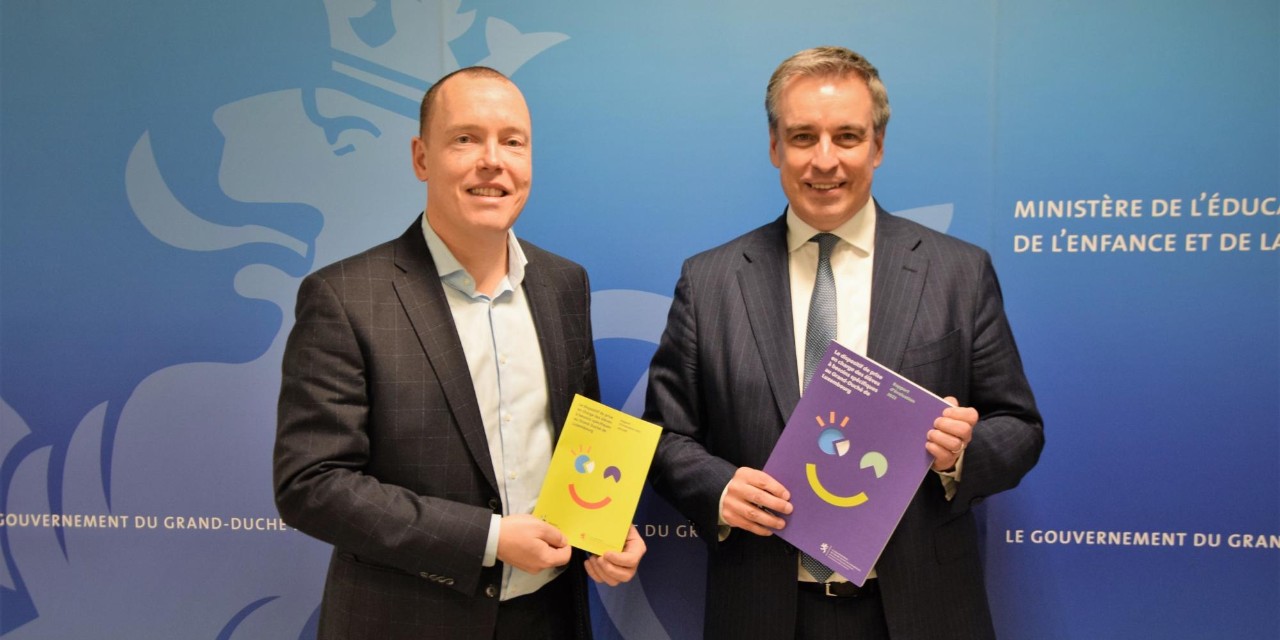 (de g. à dr.) Laurent Dura, directeur de la direction générale de l'inclusion ; Claude Meisch, ministre de l'Éducation nationale, de l'Enfance et de la Jeunesse
