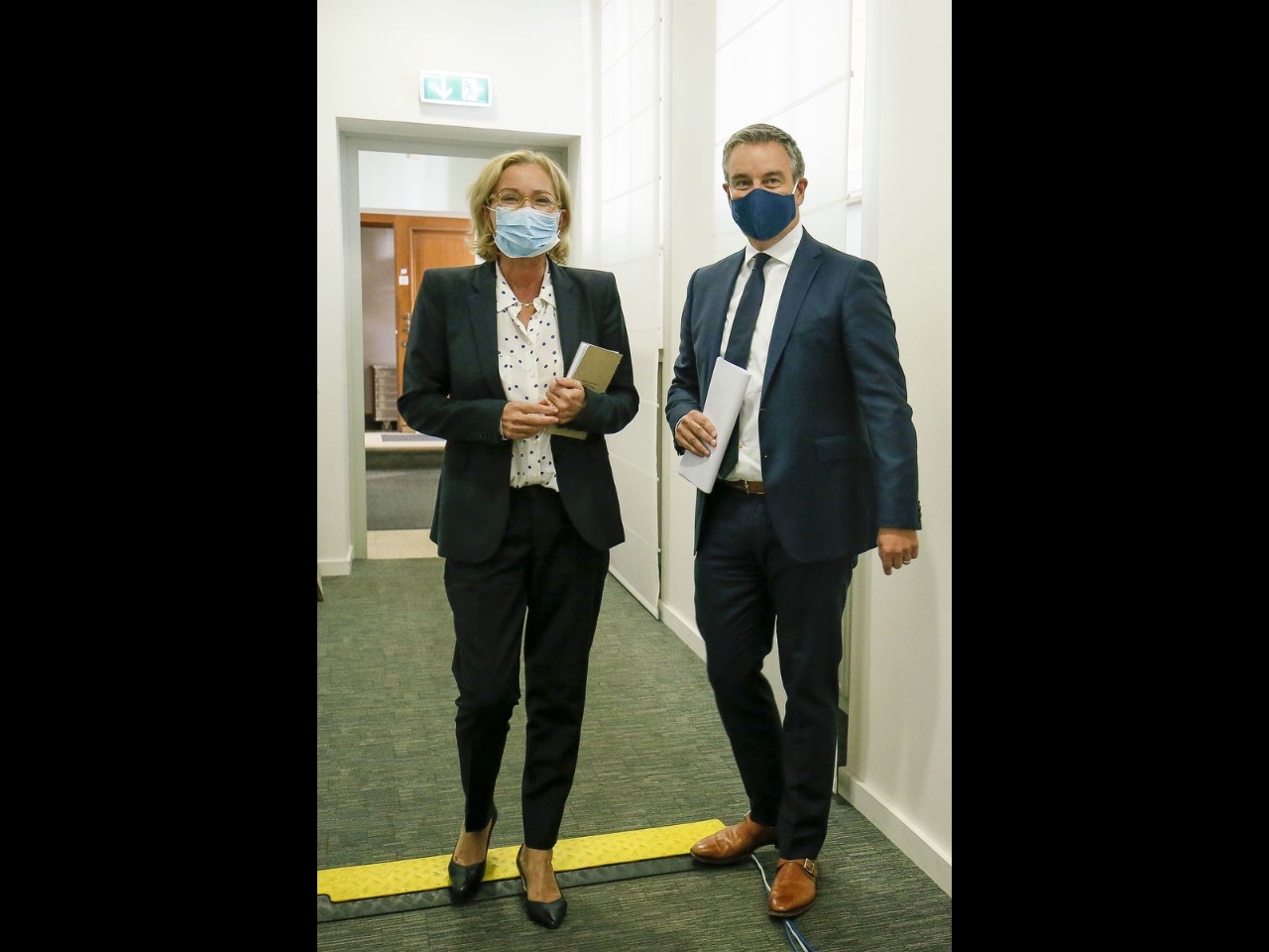  (de g. à dr.) Paulette Lenert, ministre de la Santé; Claude Meisch, ministre de l’Éducation nationale, de l’Enfance et de la Jeunesse 