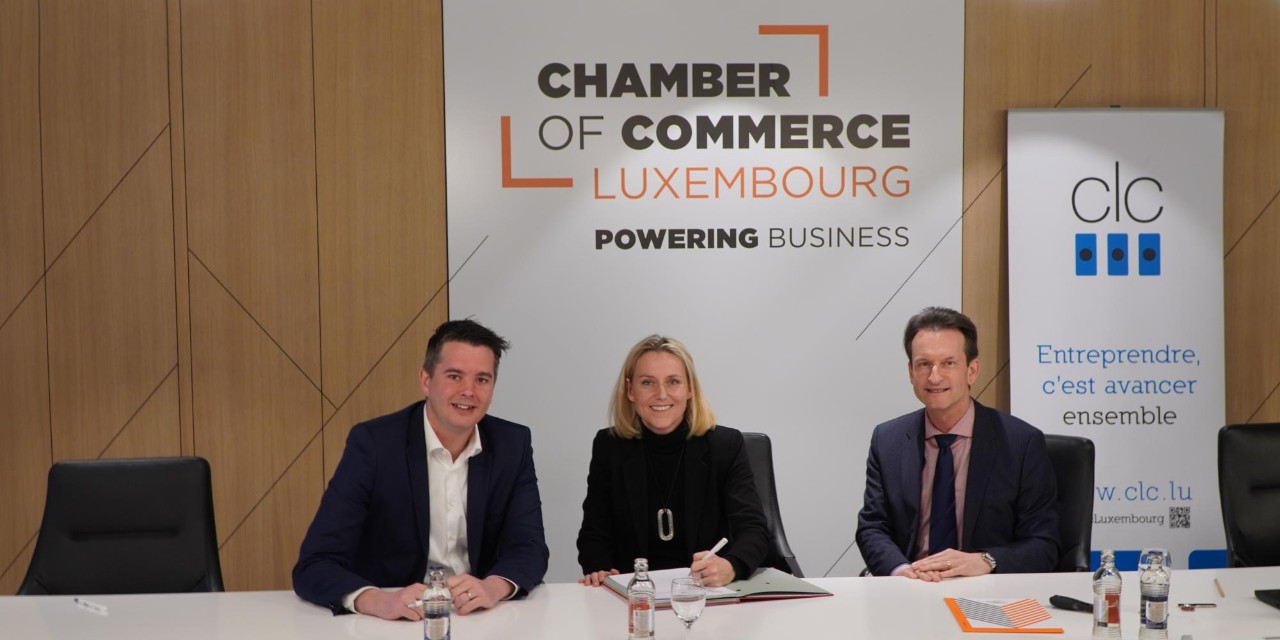 (de g. à dr.) Lex Delles, ministre des Classes moyennes ; Carole Muller, présidente de la Confédération luxembourgeoise du commerce ; Carlo Thelen, directeur général de la Chambre de commerce